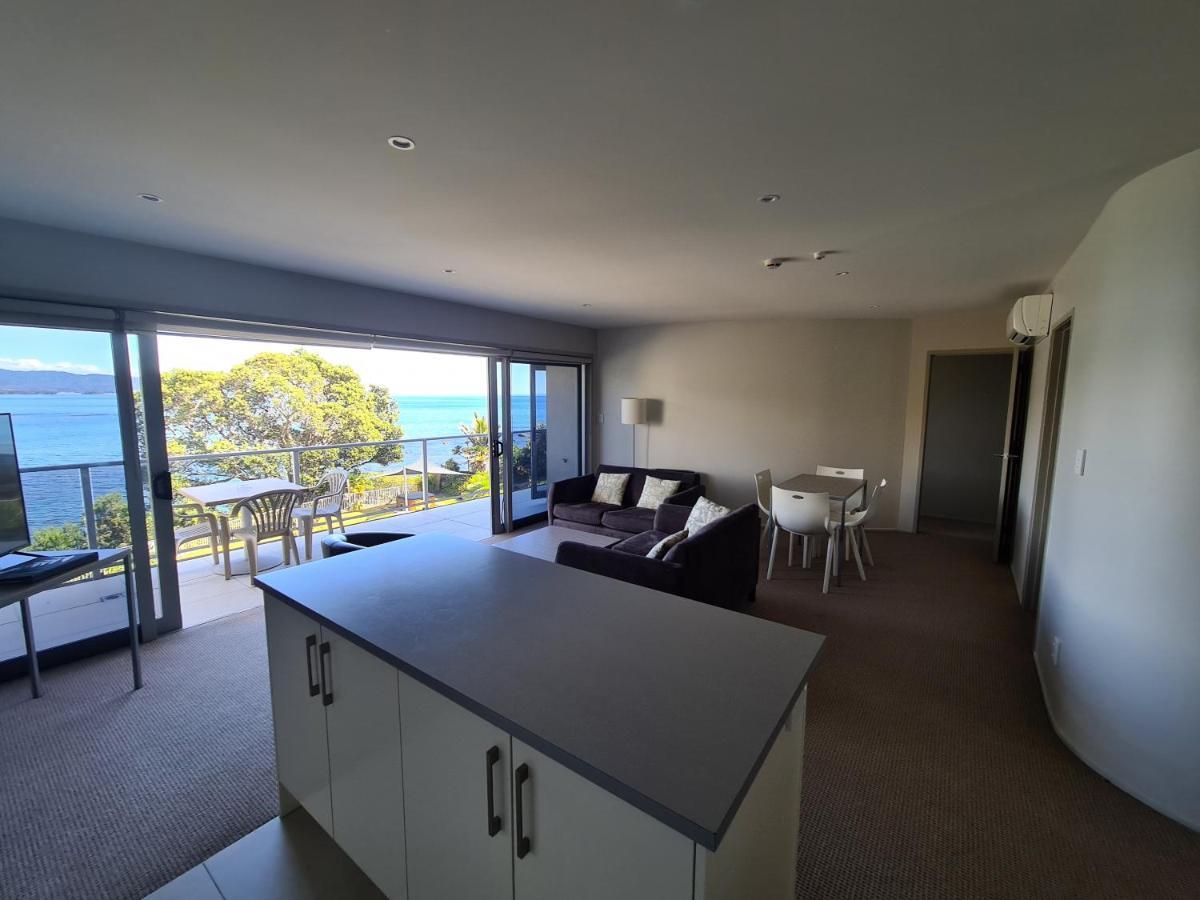 Te Kaha Beach Hotel Exteriér fotografie