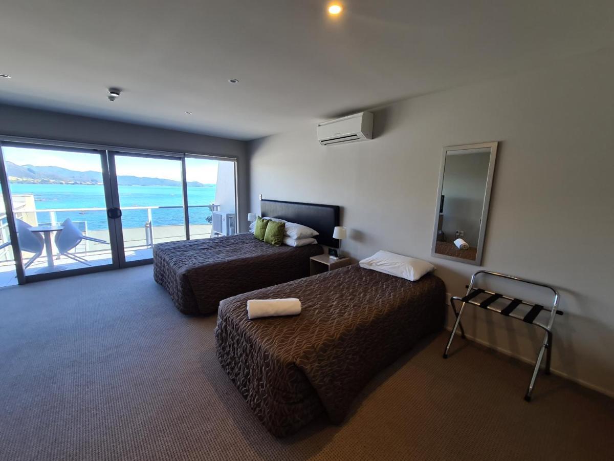 Te Kaha Beach Hotel Exteriér fotografie