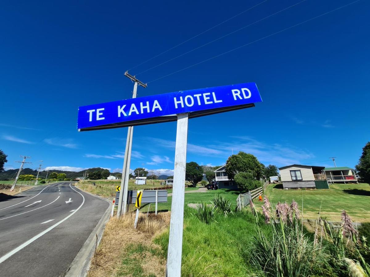Te Kaha Beach Hotel Exteriér fotografie